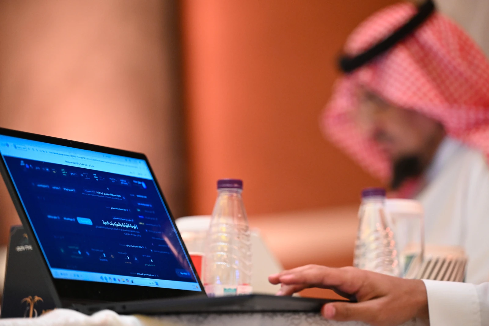 50 فريقًا يتنافسون على ابتكار حلول رقمية بهاكاثون تبوك