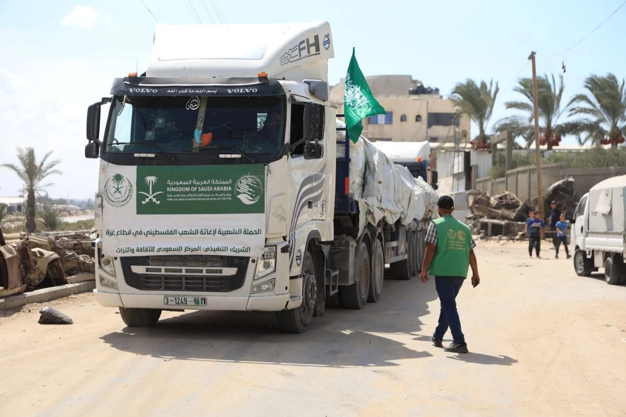 خيام سعودية جديدة تصل إلى غزة  