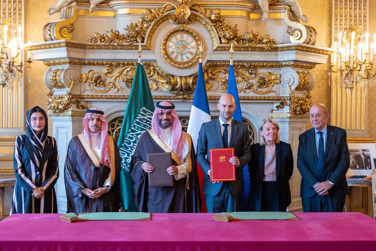 اللجنة السعودية - الفرنسية بشأن العُلا تبحث مسارات التعاون