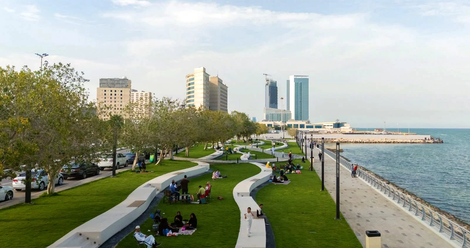  أمانة الشرقية تنجز تطوير كورنيش الخبر الجنوبي