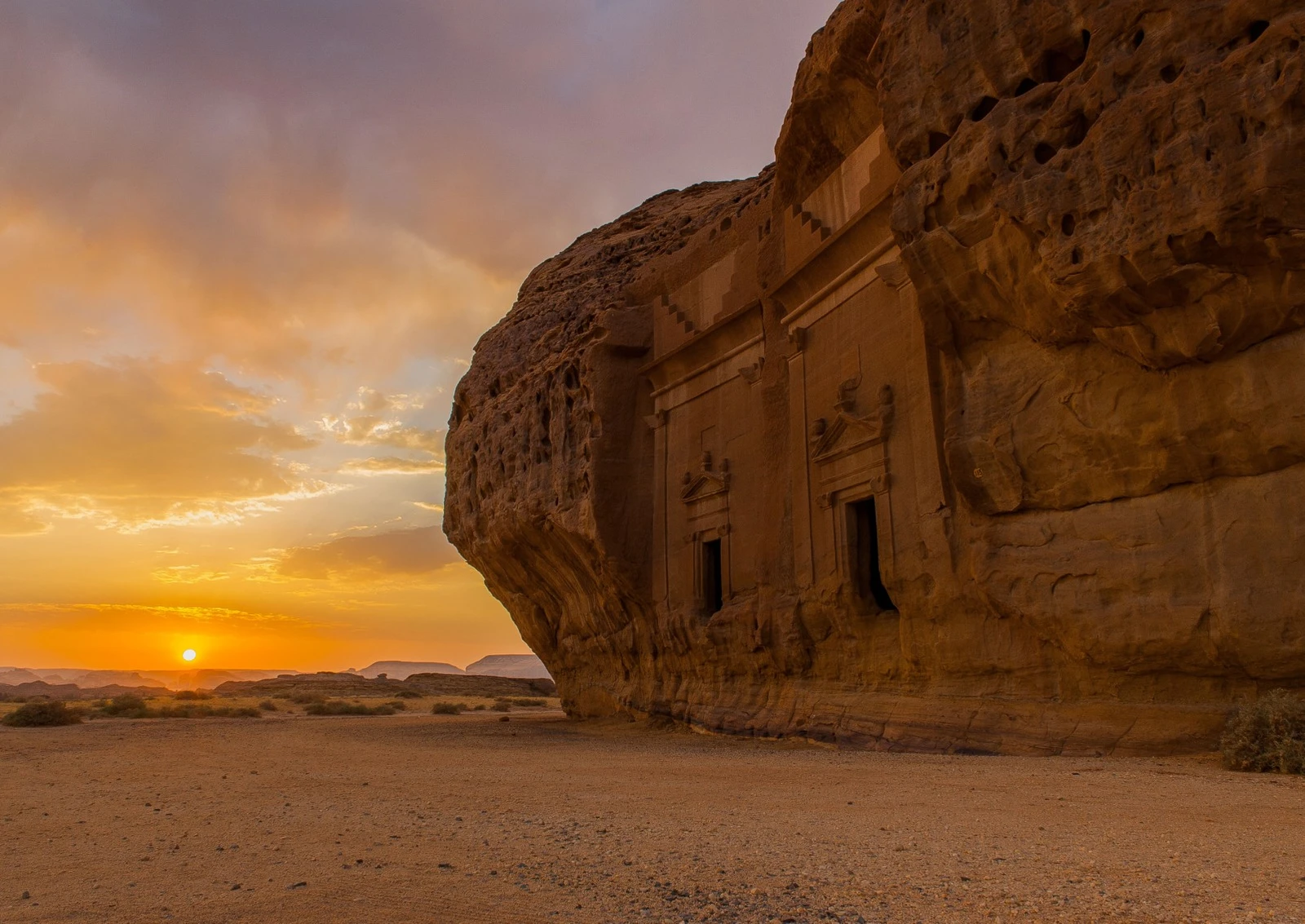العُلا.. ملتقى حضارات يعززه التعاون السعودي–الفرنسي