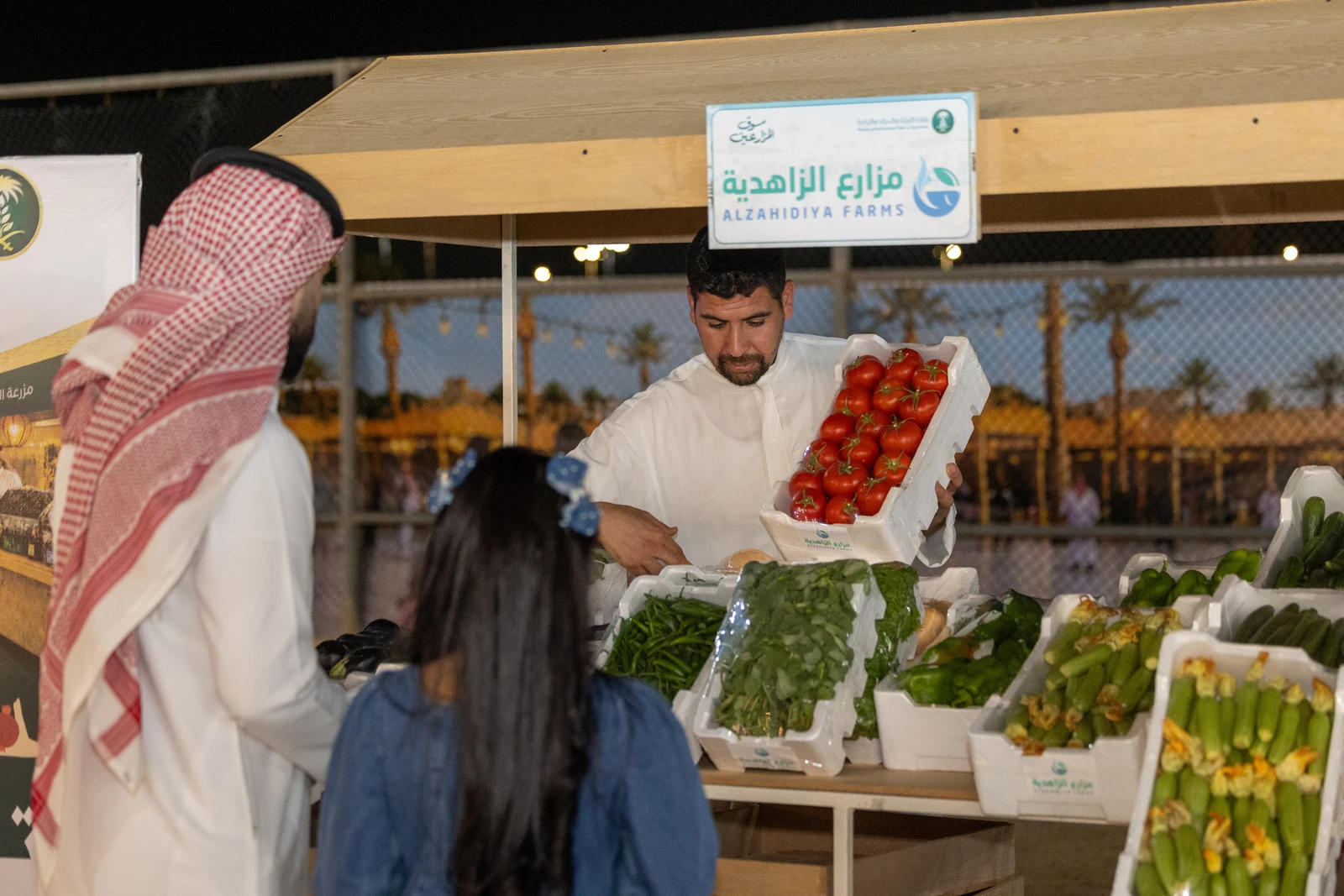 انطلاق سوق المزارعين بالعويقيلة لدعم الإنتاج المحلي