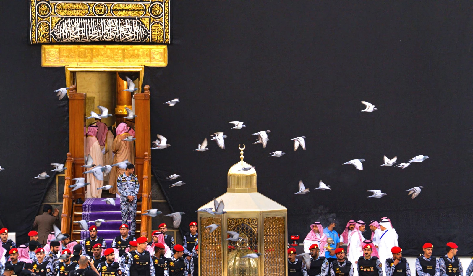غدًا.. غسل الكعبة المشرفة بـ3 مراحل تبدأ بماء زمزم 