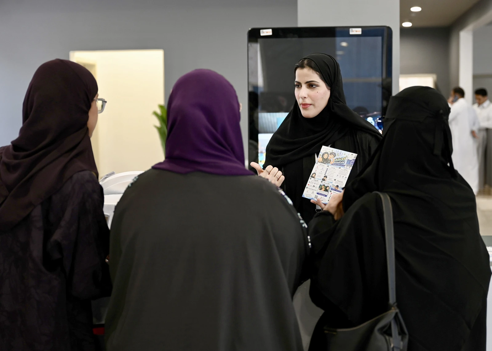 "السباحة السعودية" تشارك في فعاليات اليوم العالمي للرياضة الجامعية