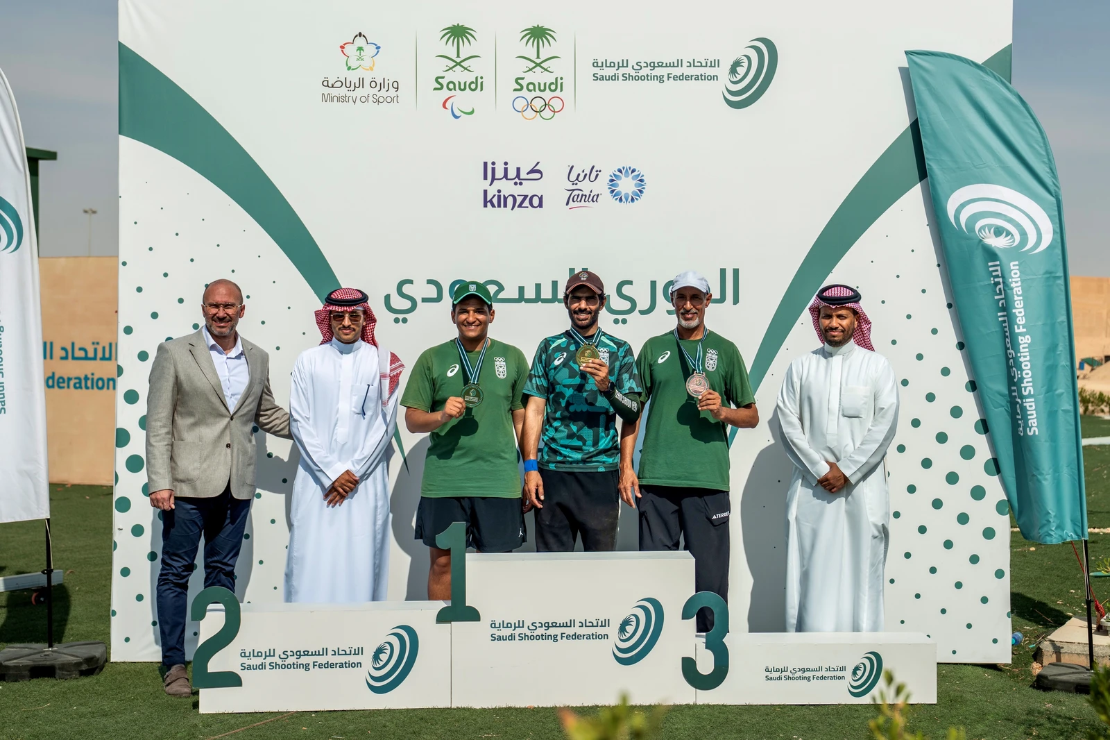 الشمري والسهلي يتصدران دوري الرماية
