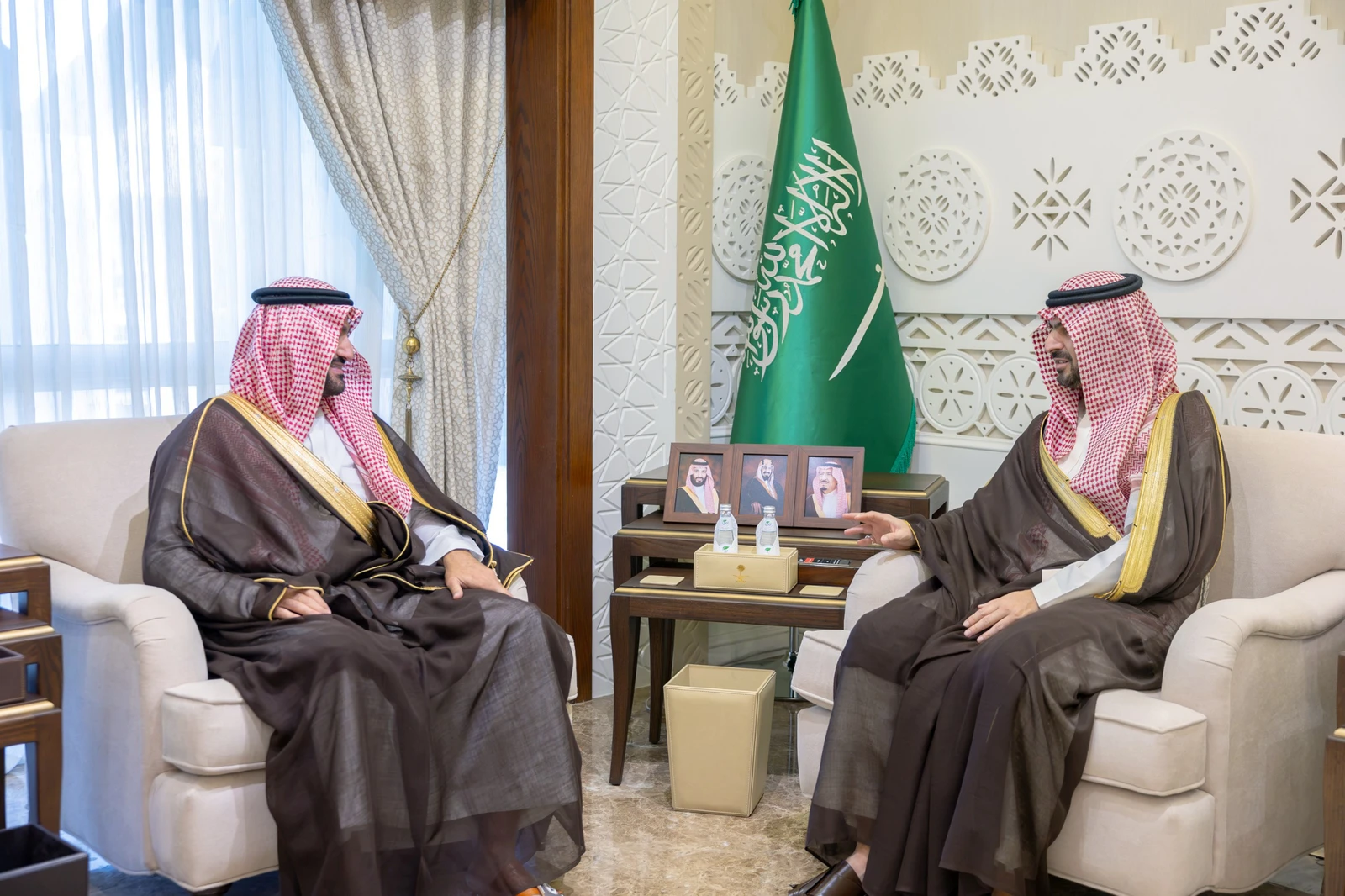 نائب أمير الشرقية يطّلع على مشاريع وزارة الرياضة في المنطقة