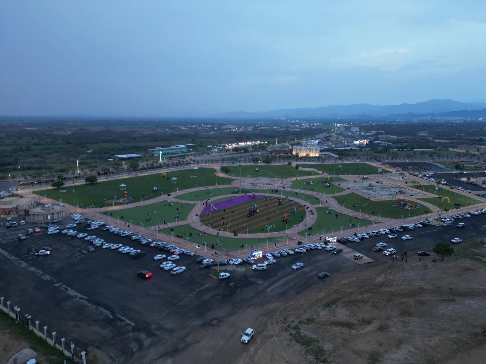 أمطار جازان ترسم لوحة طبيعية تستقطب الزوار