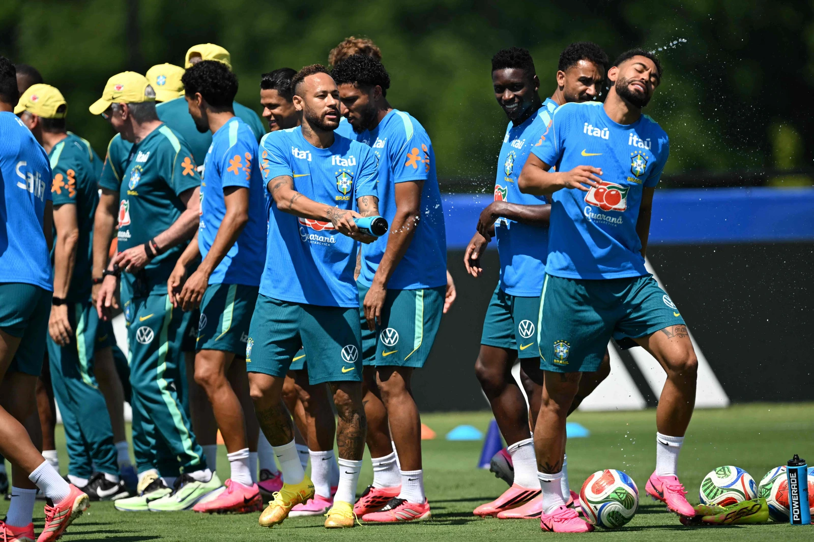 البرازيل تواجه هالاند وعقدة النرويج في دور الـ 16 بكأس العالم