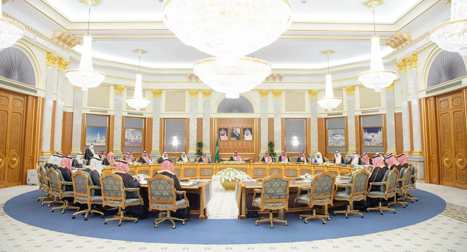 جلسة مجلس الوزراء الثلاثاء الماضي برئاسة ولي العهد