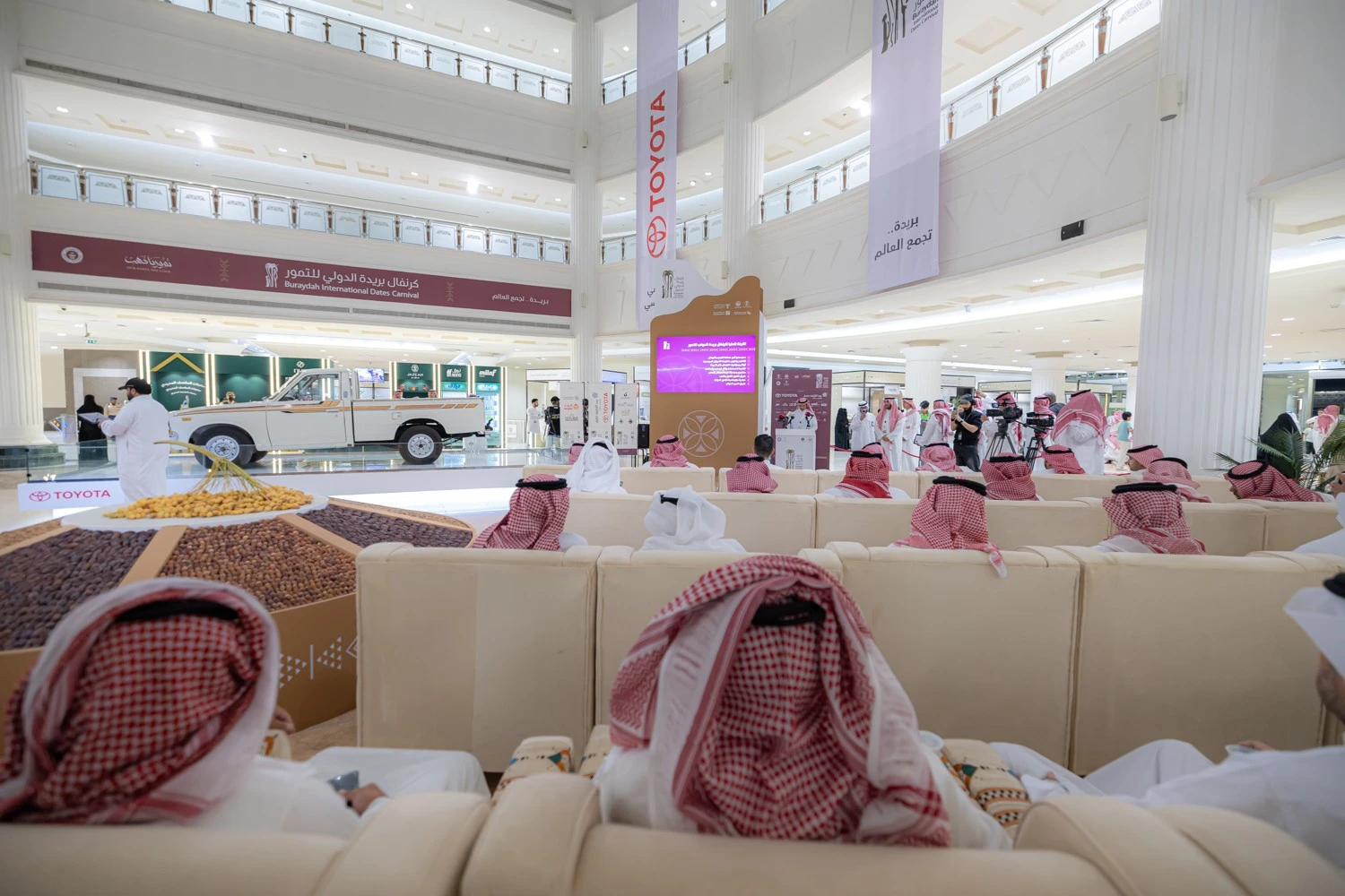 انطلاق فعاليات كرنفال بريدة الدولي للتمور 2026
