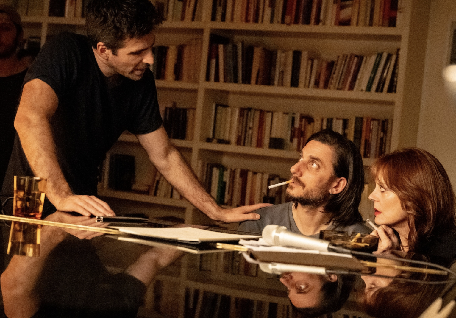Andrea Pallaoro, Luca Marinelli, Susan Sarandon in Echo Chamber. (Al-Majalla/Andrea Miconi)