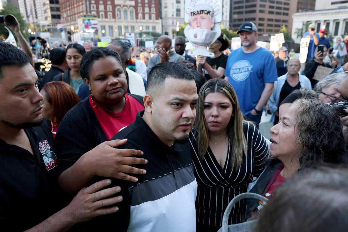 Temporary protections for about 200,000 Salvadoran immigrants are in limbo as deadline nears