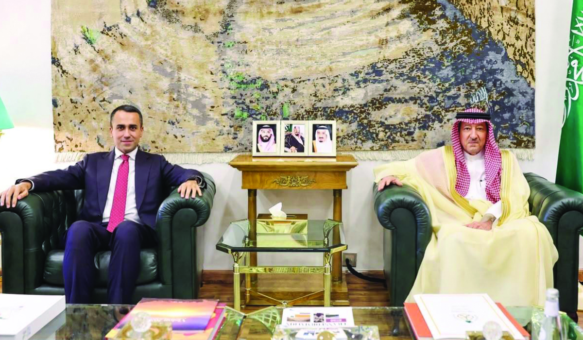 Saudi deputy minister receives EU special envoy for Gulf region