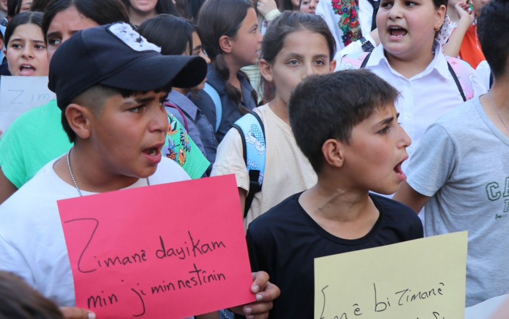 Syrian Kurds aim to preserve Kurdish schooling as Damascus reasserts authority