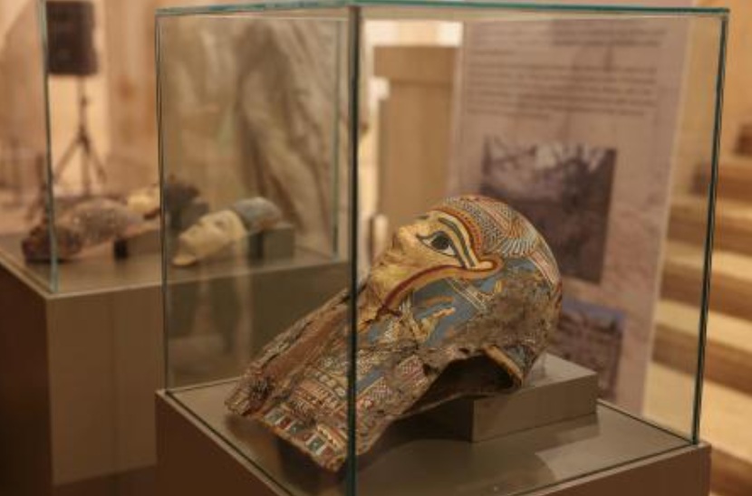 Lebanon returns 37 artefacts smuggled out of Egypt