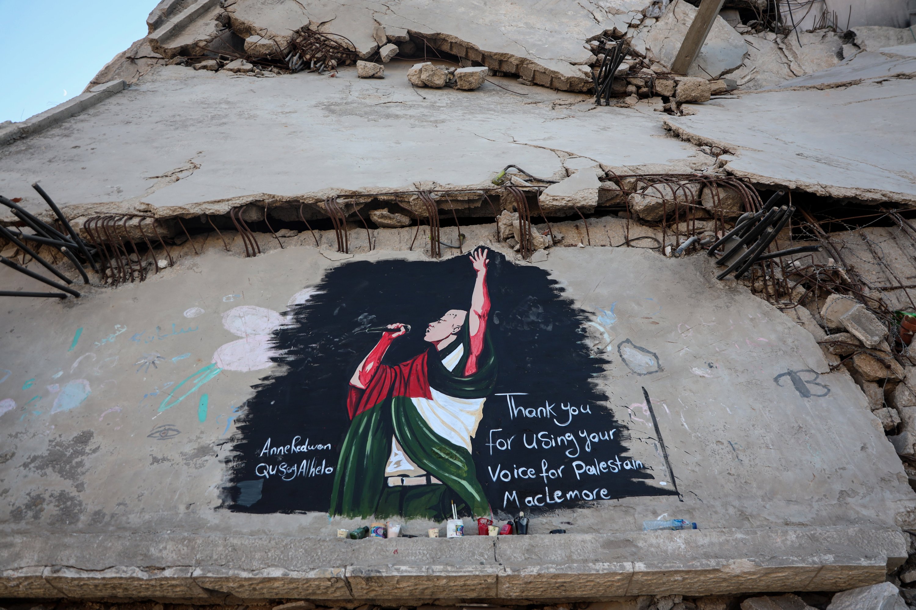 Mural painted in honour of American rapper Macklemore reads “Thank you for using your voice for Palestine.” (Supplied)
