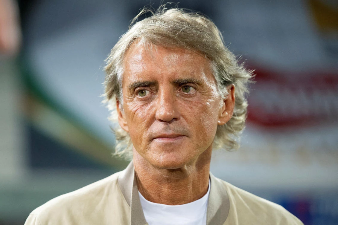 Mancini calls up 34 players for his first Italy squad since returning