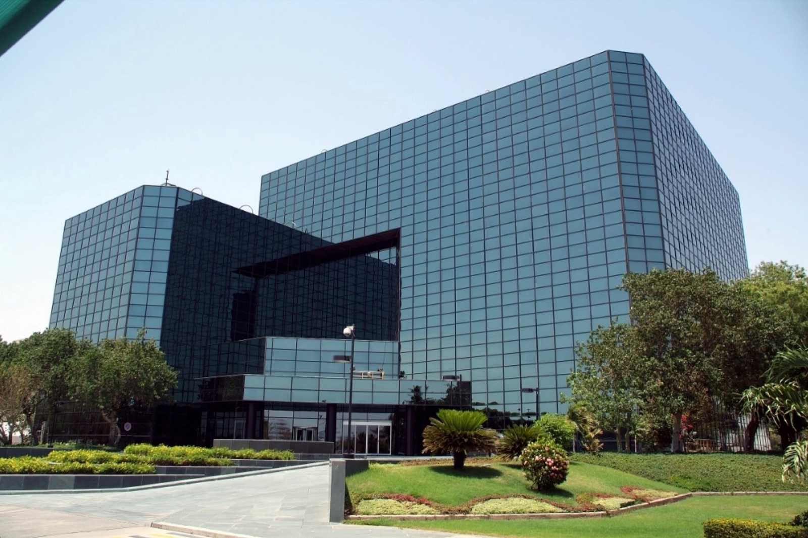 E.A. Juffali & Brothers denies reports of relocating operations outside Saudi Arabia