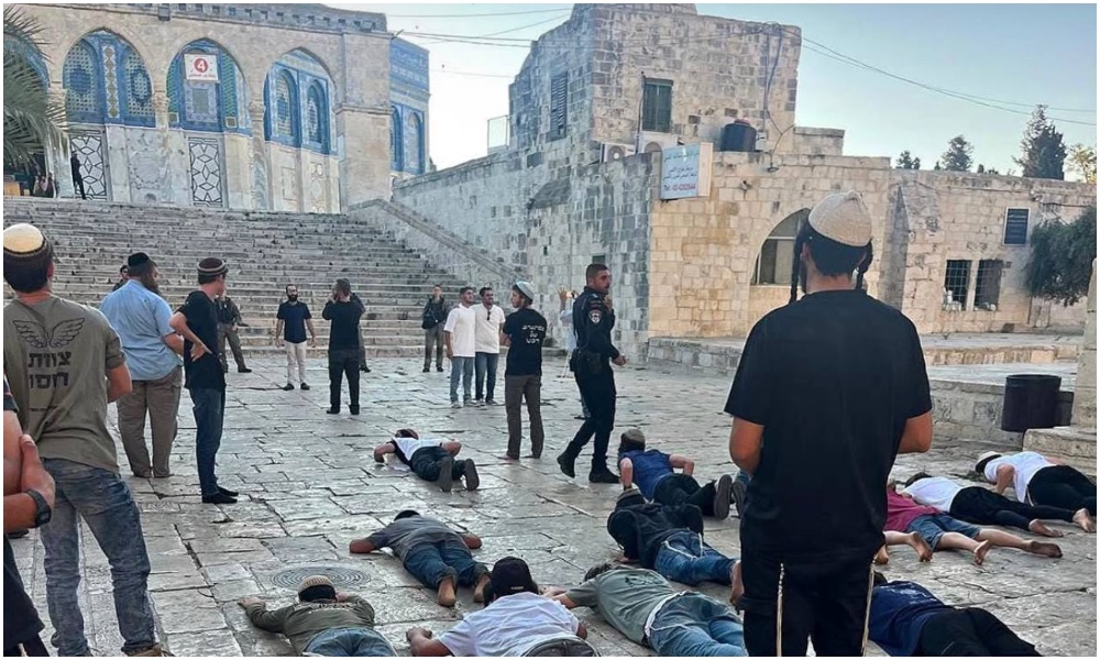 Far-right Israeli minister Ben-Gvir storms Al-Aqsa Mosque on Yom Kippur