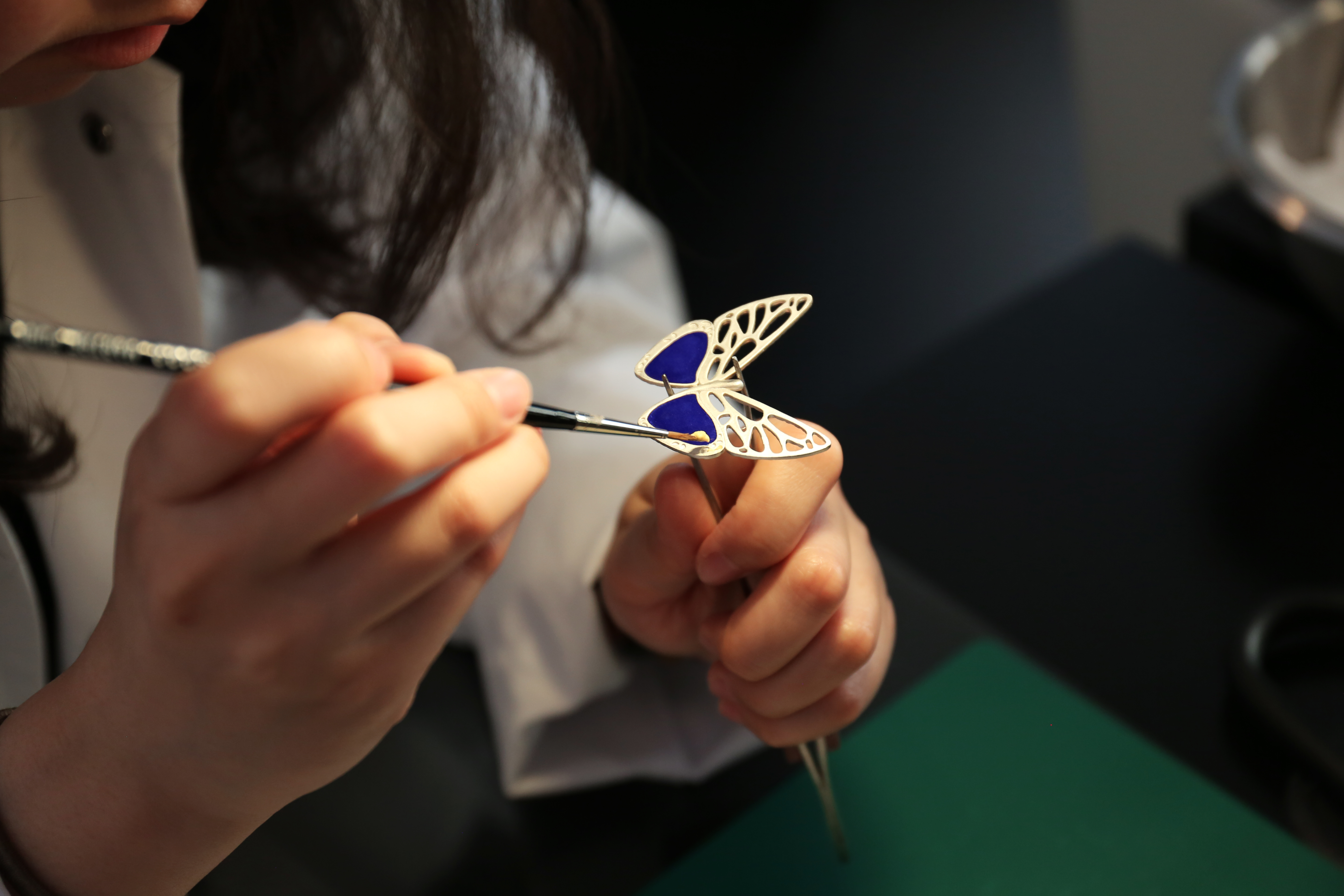 One of the courses encompasses two stages of creating a butterfly jewel. (Supplied)