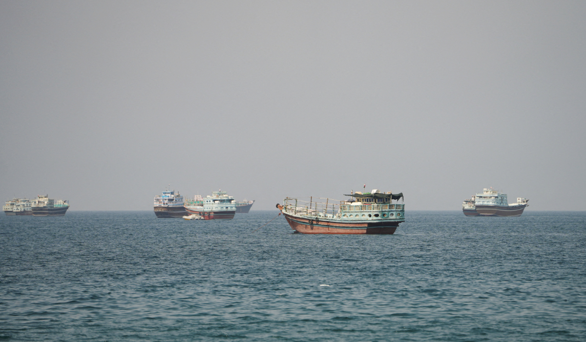 Vessels trickle through Hormuz as Middle East conflict persists