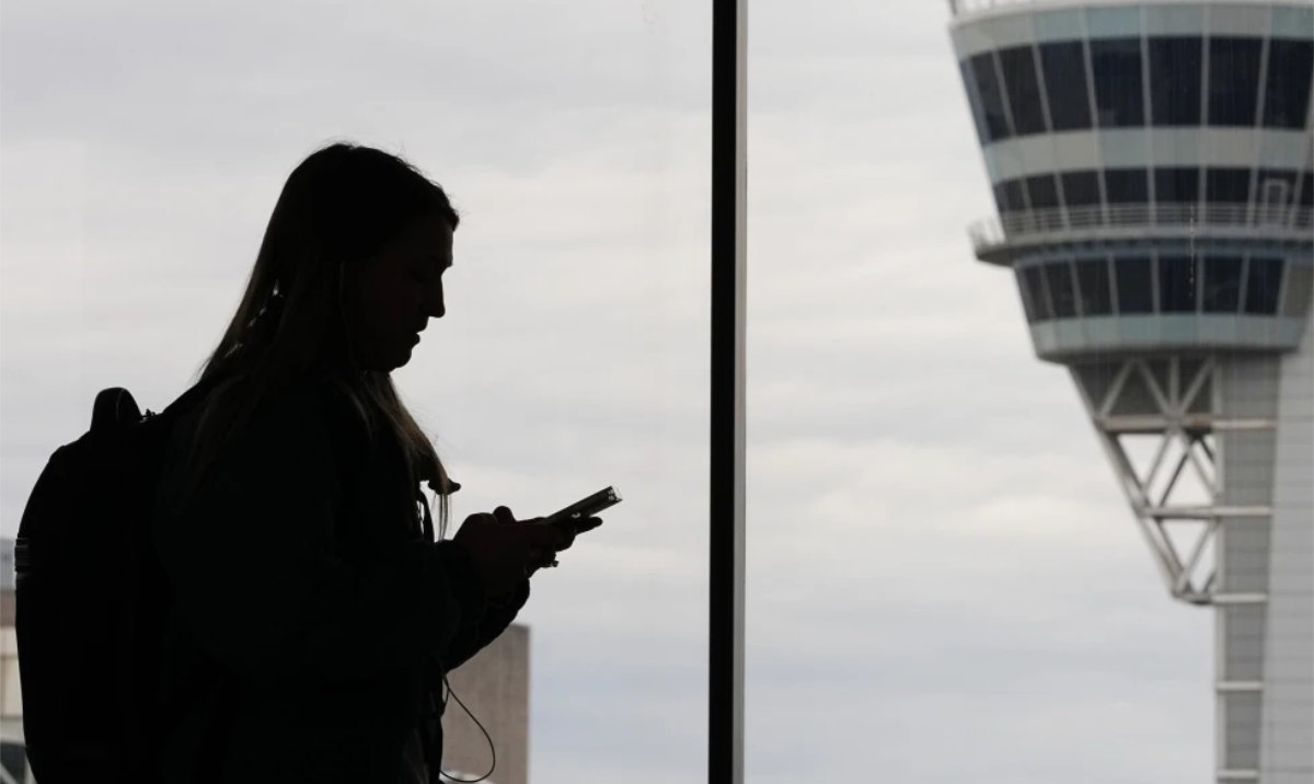 Flights are disrupted across the US Northeast due to technical problems at a key air traffic center