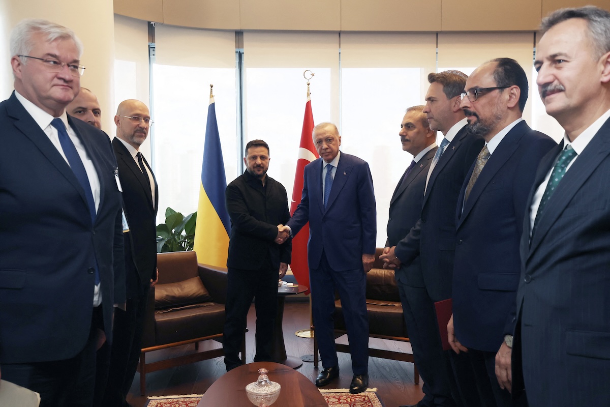 Turkiyeโs Erdogan tells Ukraineโs Zelenskiy that Black Sea attacks are inexplicable