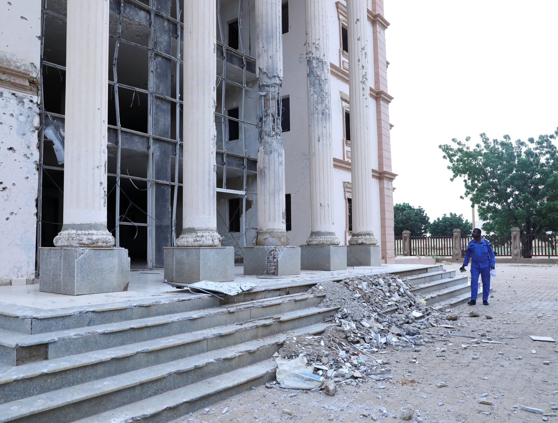 www.arabnews.com