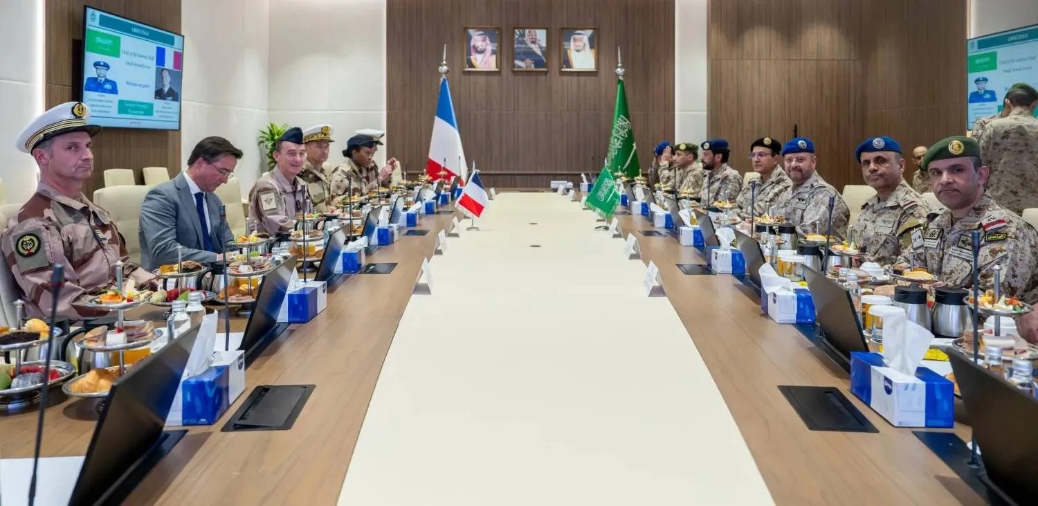 The Saudi and French delegations met in Riyadh in July to discuss cooperation in the defense and military fields. (Saudi Defense Ministry / via Asharq Al-Awsat)