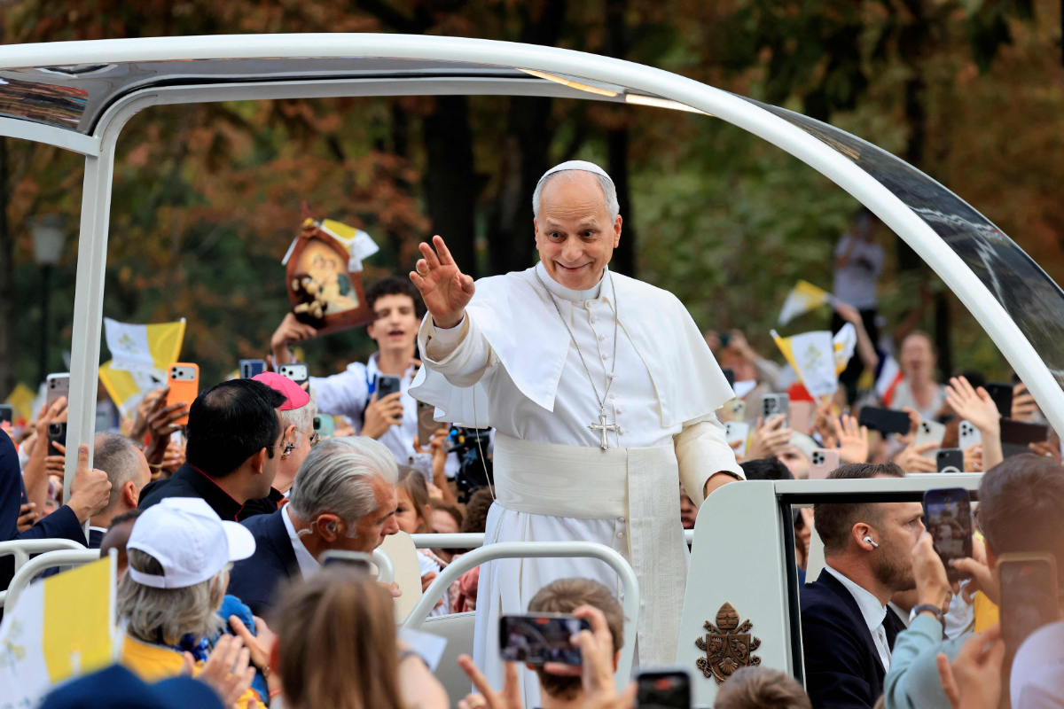 Paris Mass Draws 800,000: Catholic Church Influence Signals | Press Glob