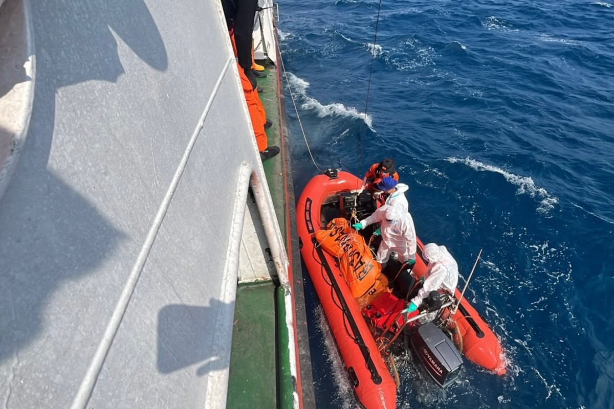 Java Sea Ferry Disaster: 64 Confirmed Dead, 71 Missing | Press Glob