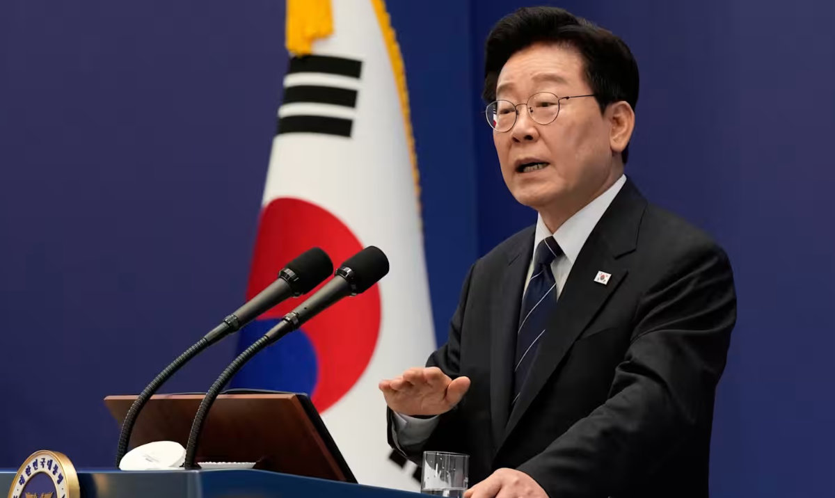 South Korea demands apology from Ukraine over disclosure of North Korean PoW transfer