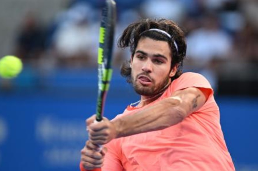 Alcaraz begins Japan Open defence with win over Michelsen