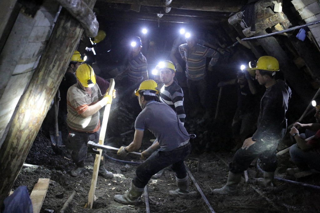 Five dead as mine collapses collapse in west Turkiye