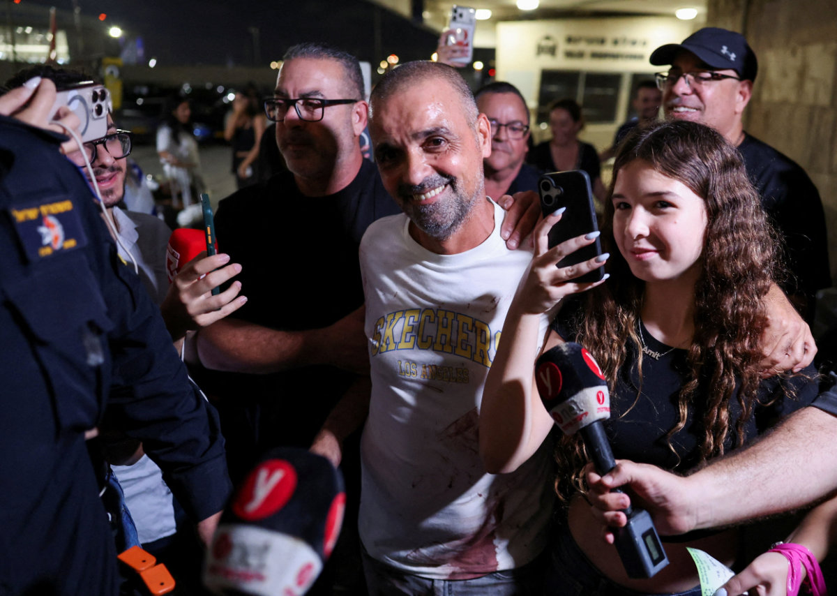 Yaniv Hayun, one of the men who helped incapacitate the attacker on the FlyDubai aircraft bound for Israel from the UAE, reacts after arriving at the Ben Gurion International Airport in Lod, Israel, on September 30, 2026. (REUTERS)