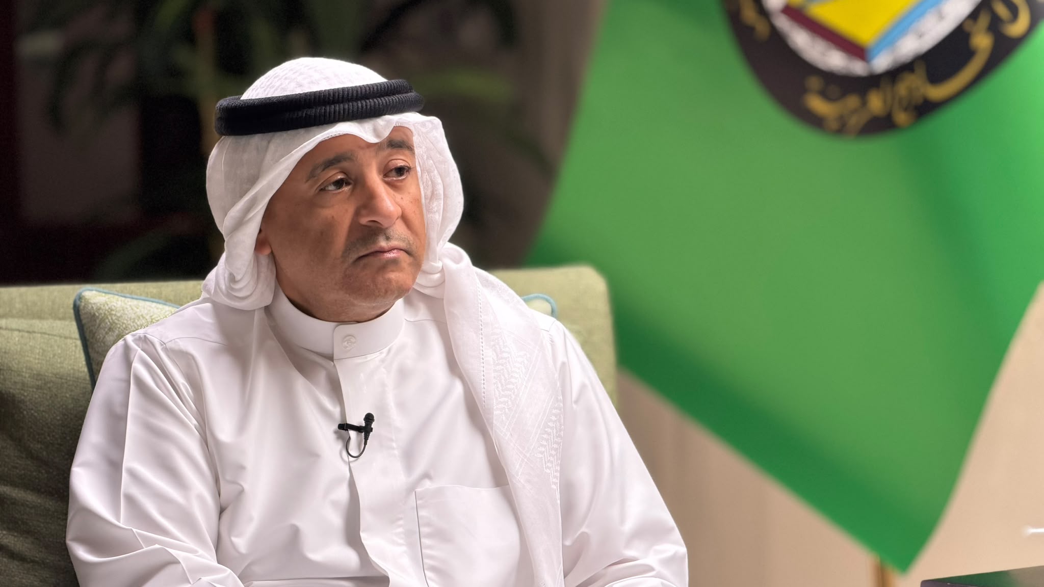 Al-Budwaiwi speaking to Arab News Editor-in-Chief Faisal J. Abbas in Manama for the second episode of “Arab Views.” (AN photo)
