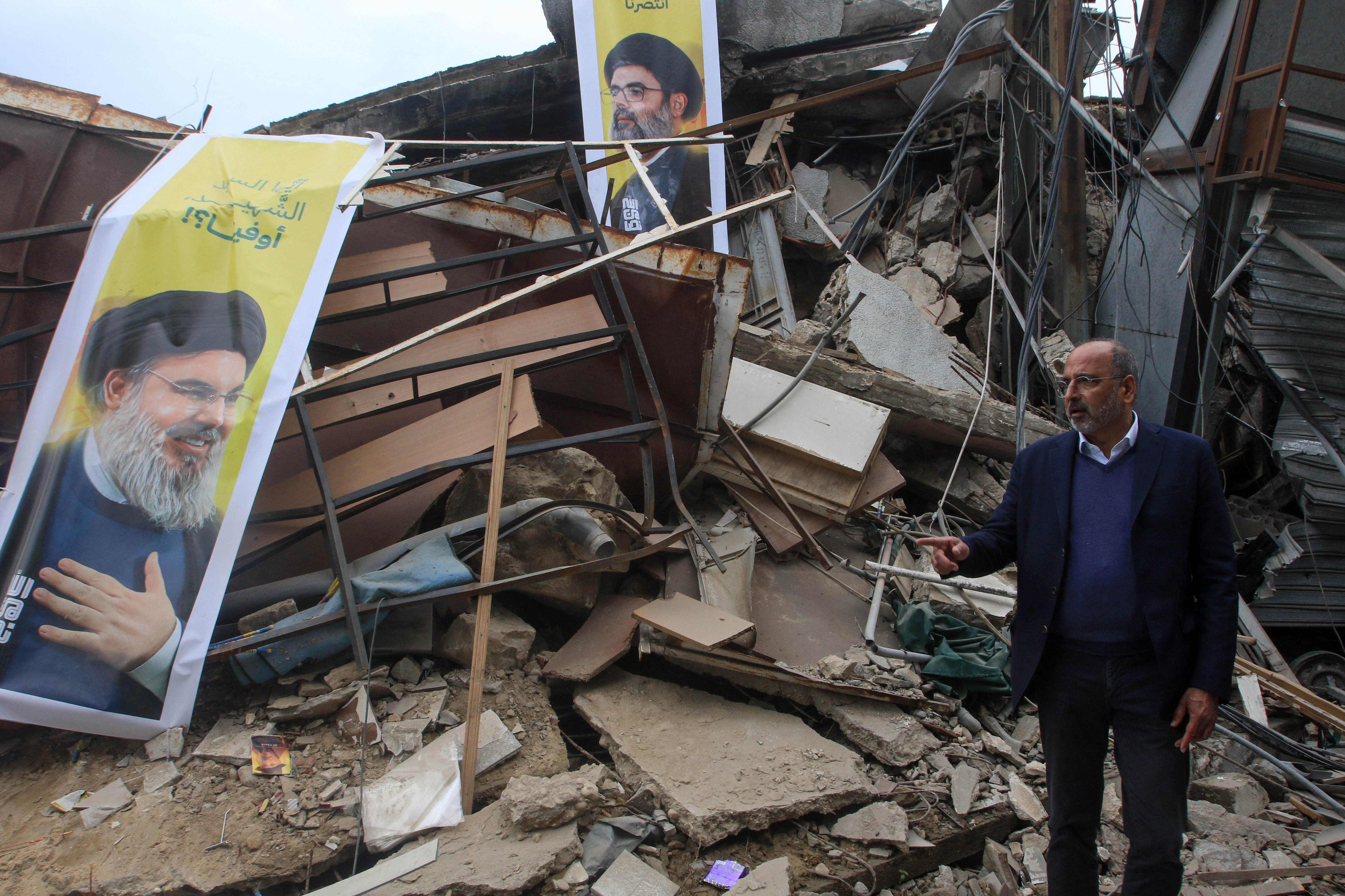 UN humanitarian coordinator for Lebanon Imran Riza inspects damage from Israeli bombardment in Nabatiyeh, southern Lebanon. Ali Al-Amin said that even if the $3,000 payment was made, it would not be enough to satisfy people. (AFP file)