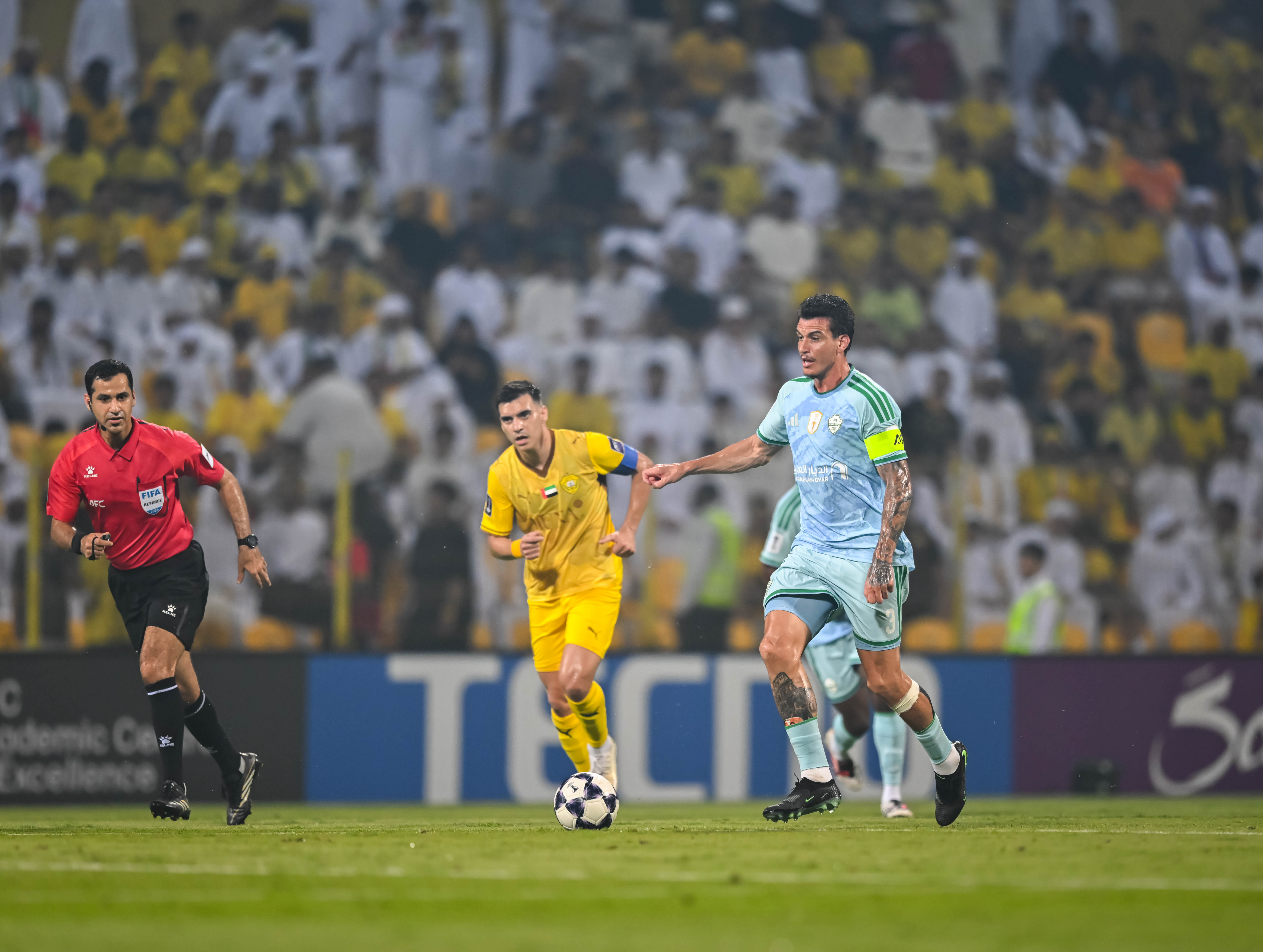 Roger Ibanez again headed home from a corner against Al-Wasl, opening the scoring in a 3-1 away win. (AFC)