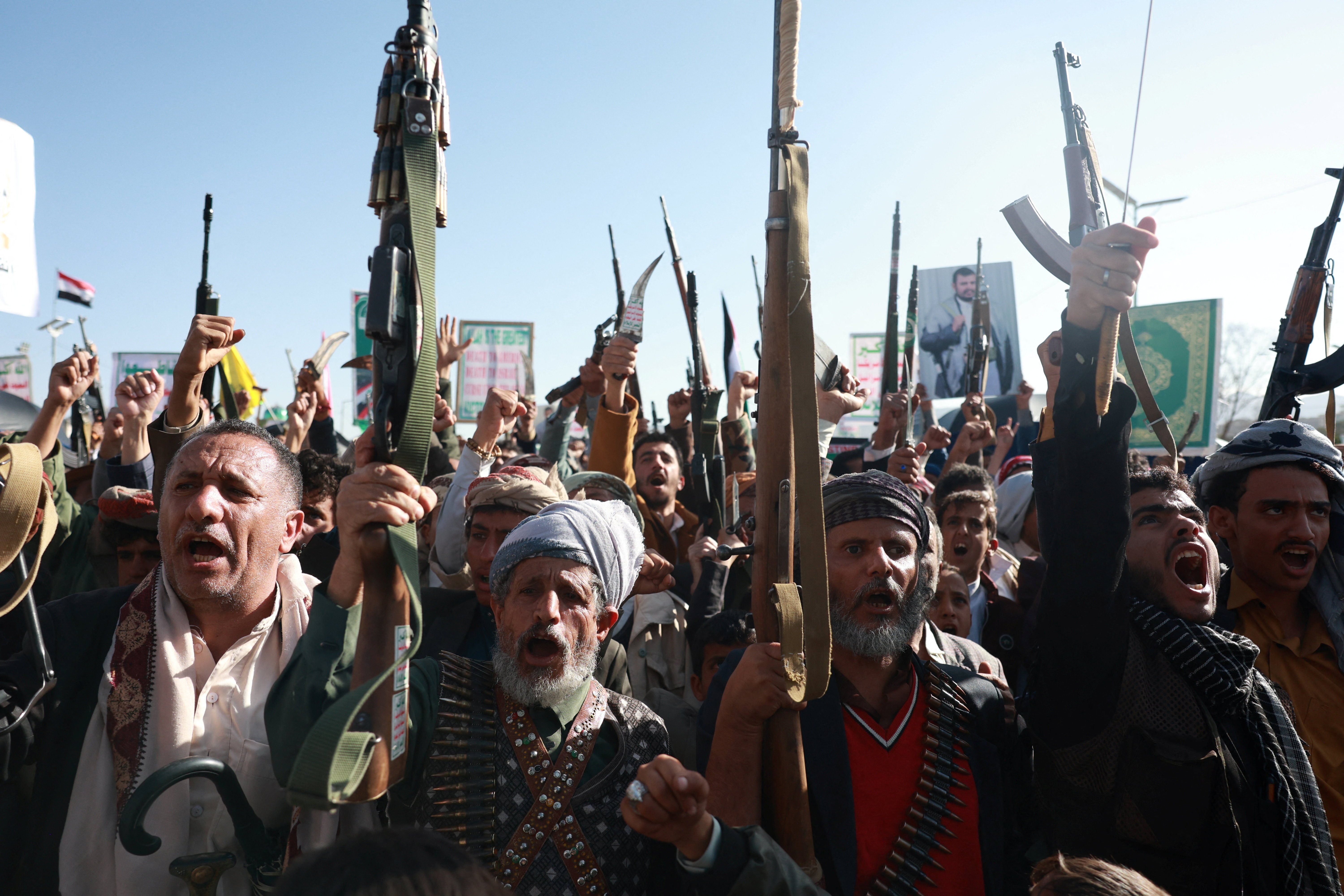 Houthi supporters rally to show support for the movement as fighting intensifies across several Yemeni fronts, in Sanaa, Yemen October 9, 2026. (REUTERS/Mohammed al-Mahdi)