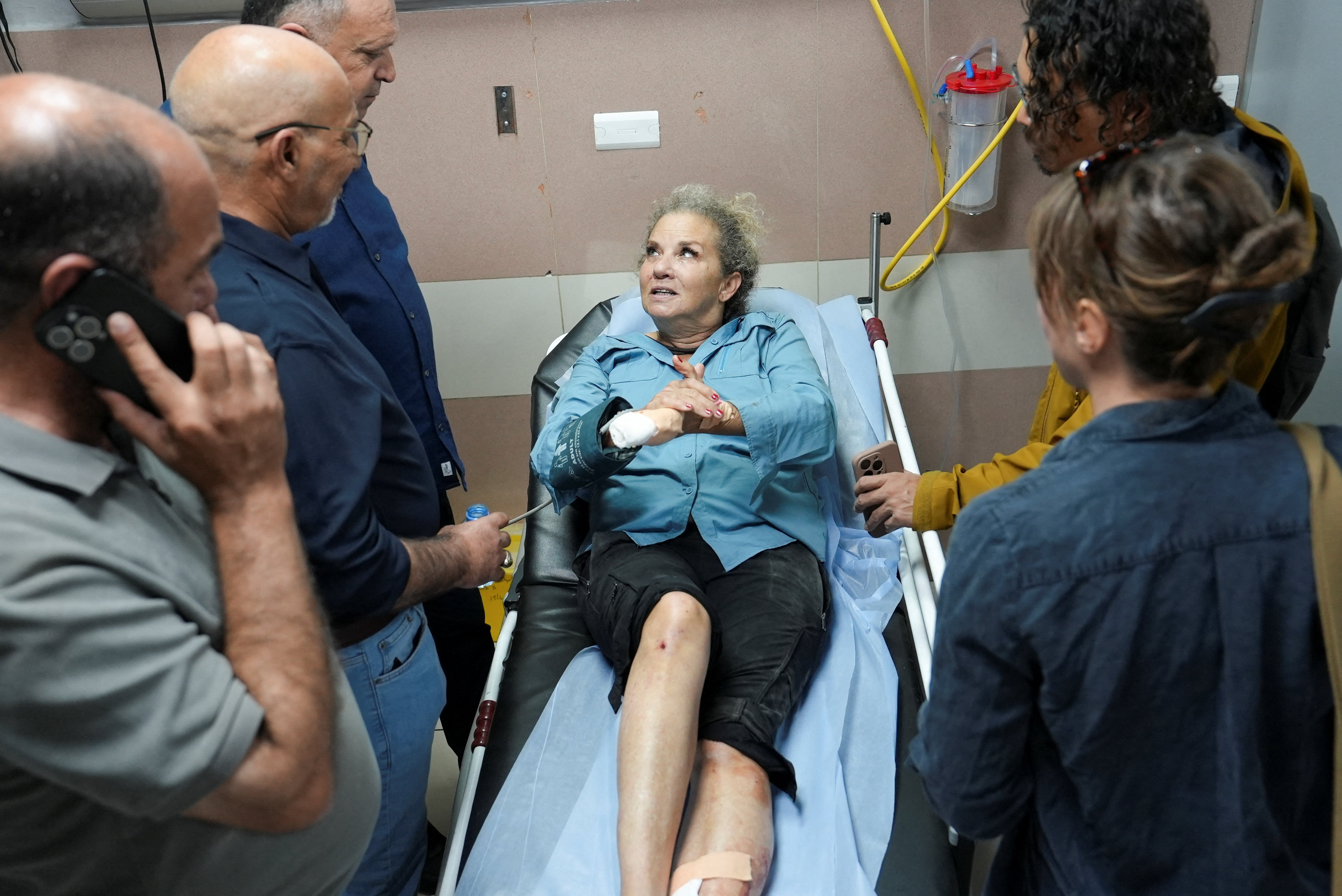Israeli settlers injure Washington Post journalist in West Bank attack