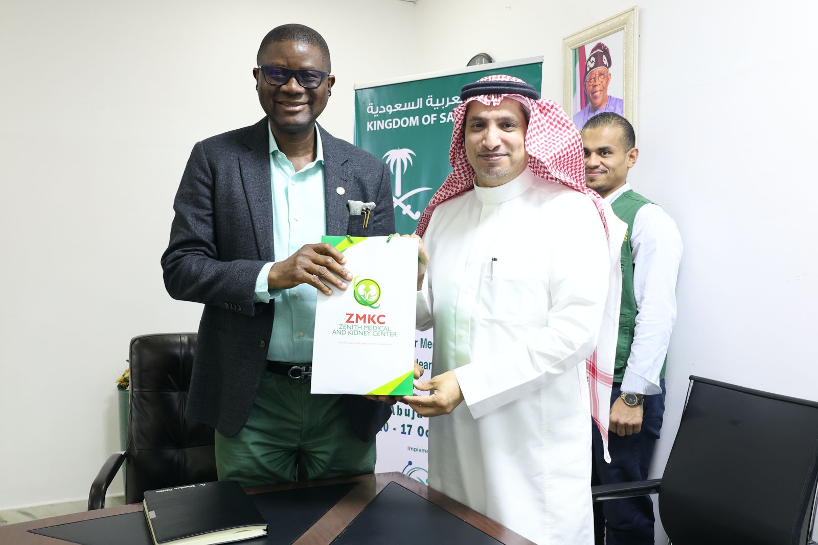 Saudi Ambassador to Nigeria Yousef bin Mohammed Al-Balawi visits the Al-Balsam medical team at Zenith Hospital in Abuja.