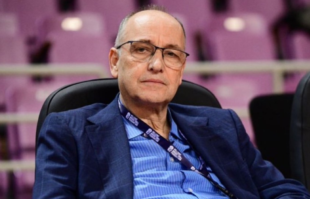 Greek basketball chief, top referee questioned in match-fixing probe