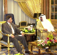 Abdullah, Musharraf Hold Talks