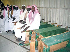 How Shabriah Men in Makkah Help Elderly and Sick Pilgrims