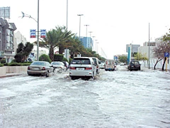 Chaos on Roads as Rains, Winds Lash Jeddah