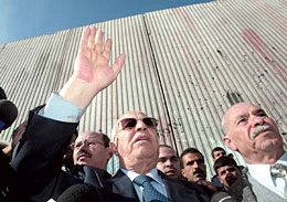 Qorei Urges World Leaders to Halt Israel’s West Bank Wall