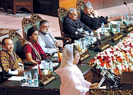 SAARC Leaders Sign Accords on Free Trade, Terrorism