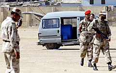 Karachi Car Bomb Defused