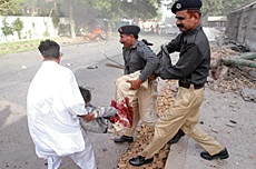 Car Bombs Kill One in Karachi