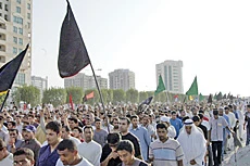 Massive Rally in Bahrain to Protest US Blitz in Iraq